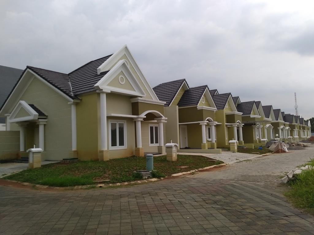 Jasmine Park Guest House Семаранг Екстериор снимка